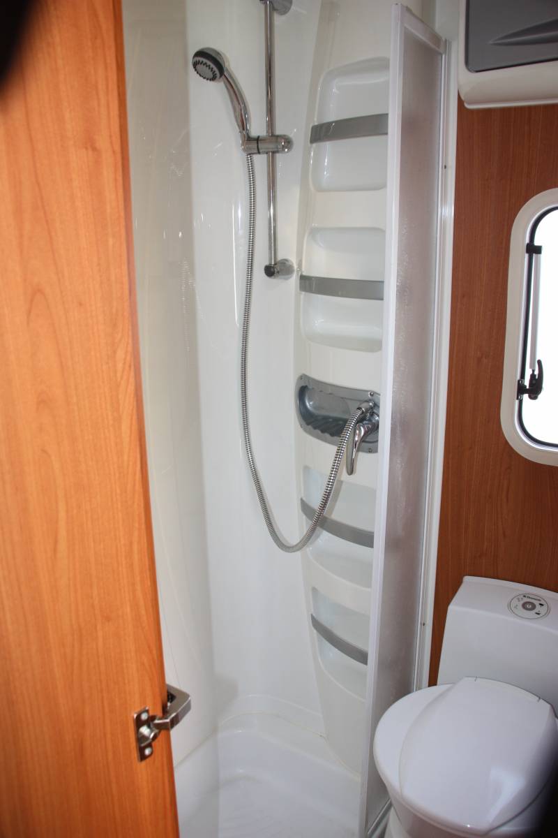 Location camping-car 6 places sur bordeaux