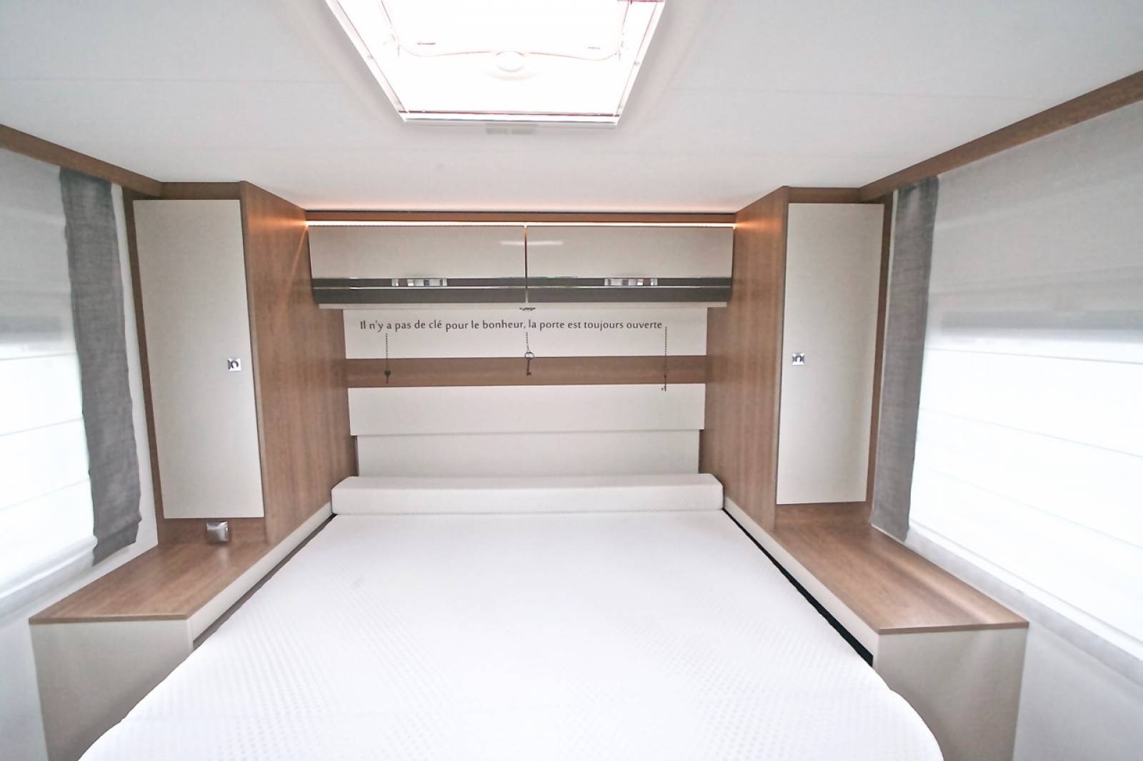 Achat Camping-car profilé occasion, lit de milieu, récent, Dethleffs Trend T7057 DBL, à Roques proche de Toulouse (31)