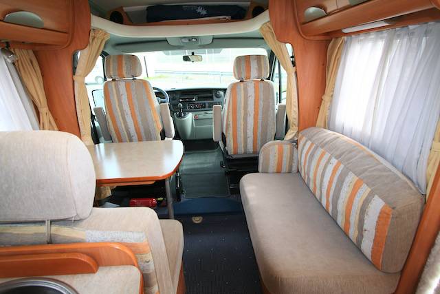 Achat Camping-car profilé d'occasion, 4 places, lit à la française, Hymertramp 655 GT, à Roques proche de Toulouse (31)