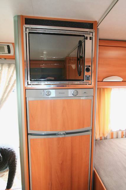 Vente Camping-car profilé d'occasion, 4 places, lit à la française, Hymertramp 655 GT, à Roques proche de Toulouse (31)
