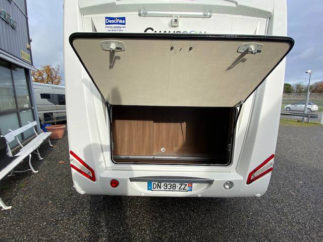 Vend Camping-car profilé occasion, maxi-salon, Chausson Welcome 610, à Roques porche de Toulouse (31)