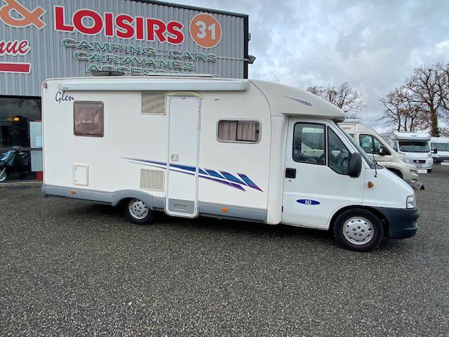 Vend Un camping-car profilé de moins de 7 m, lit à la française, le Mc Louis Glen 363, à Roques proche de Toulouse