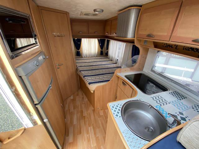 Achat Un camping-car profilé de moins de 7 m, lit à la française, le Mc Louis Glen 363, à Roques proche de Toulouse