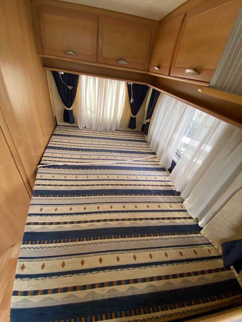 Achat Un camping-car profilé de moins de 7 m, lit à la française, le Mc Louis Glen 363, à Roques proche de Toulouse