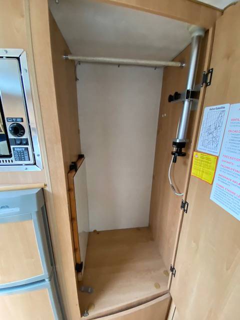 Vend Un camping-car profilé de moins de 7 m, lit à la française, le Mc Louis Glen 363, à Roques proche de Toulouse