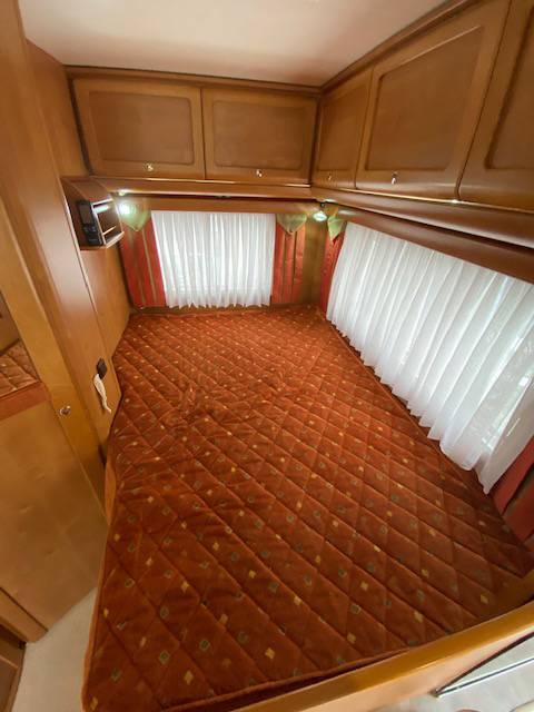 Vente Camping-car intégral occasion, moins de 7 m, 4 places, pas cher, Rapido 986 F, à Toques proche de Toulouse (31)