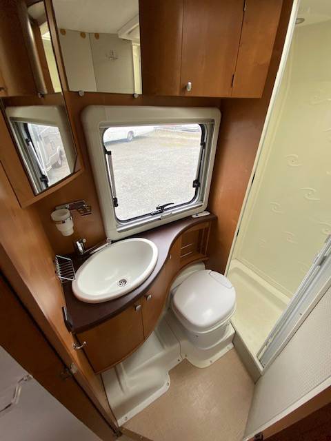 Camping-car intégral occasion, moins de 7 m, 4 places, pas cher, Rapido 986 F, à Toques proche de Toulouse (31)