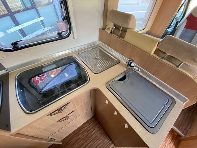 Achat Camping-car profilé d’occasion allemand, lit à la française, lit de pavillon, moins de 7 mètres, Bürstner Quadro IT 664, à Roques, proche de Toulouse 31