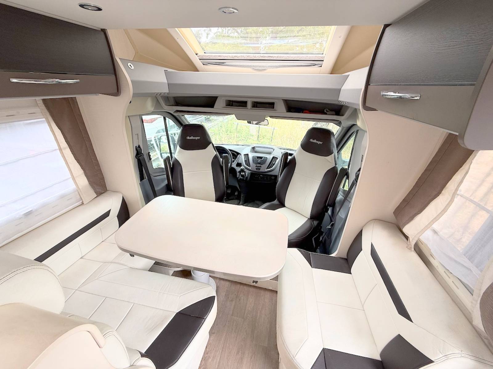 Vend Camping-car occasion profilé, lit central, lit de pavillon, peu de km, Challenger Mageo 398 EB, à Roques, proche de Toulouse (31)