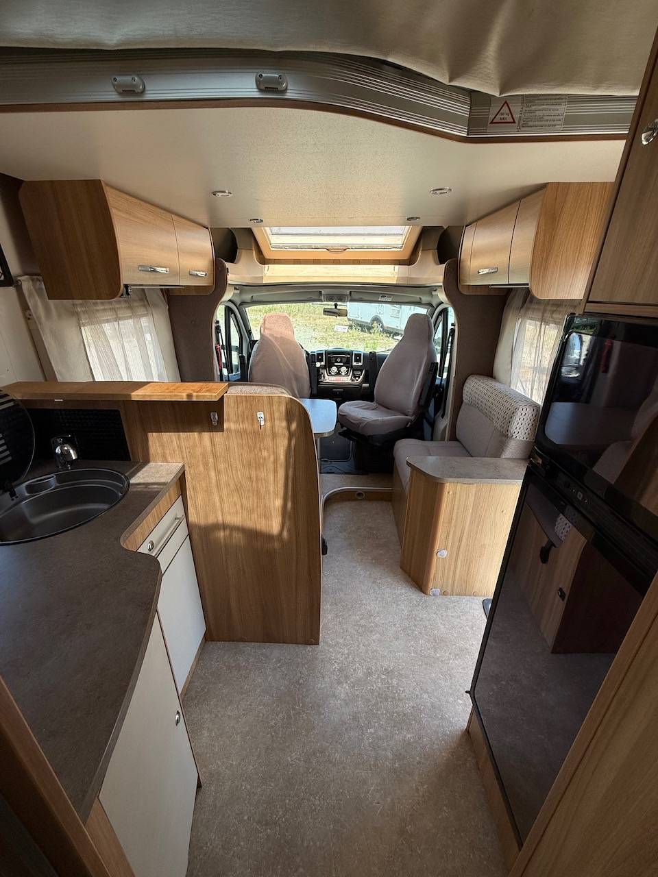 Achat Camping-car profilé occasion, lit central, lit de pavillon, 4 places cartes grise; Chausson Flash 49 EB, à Roques proche de Toulouse (31)