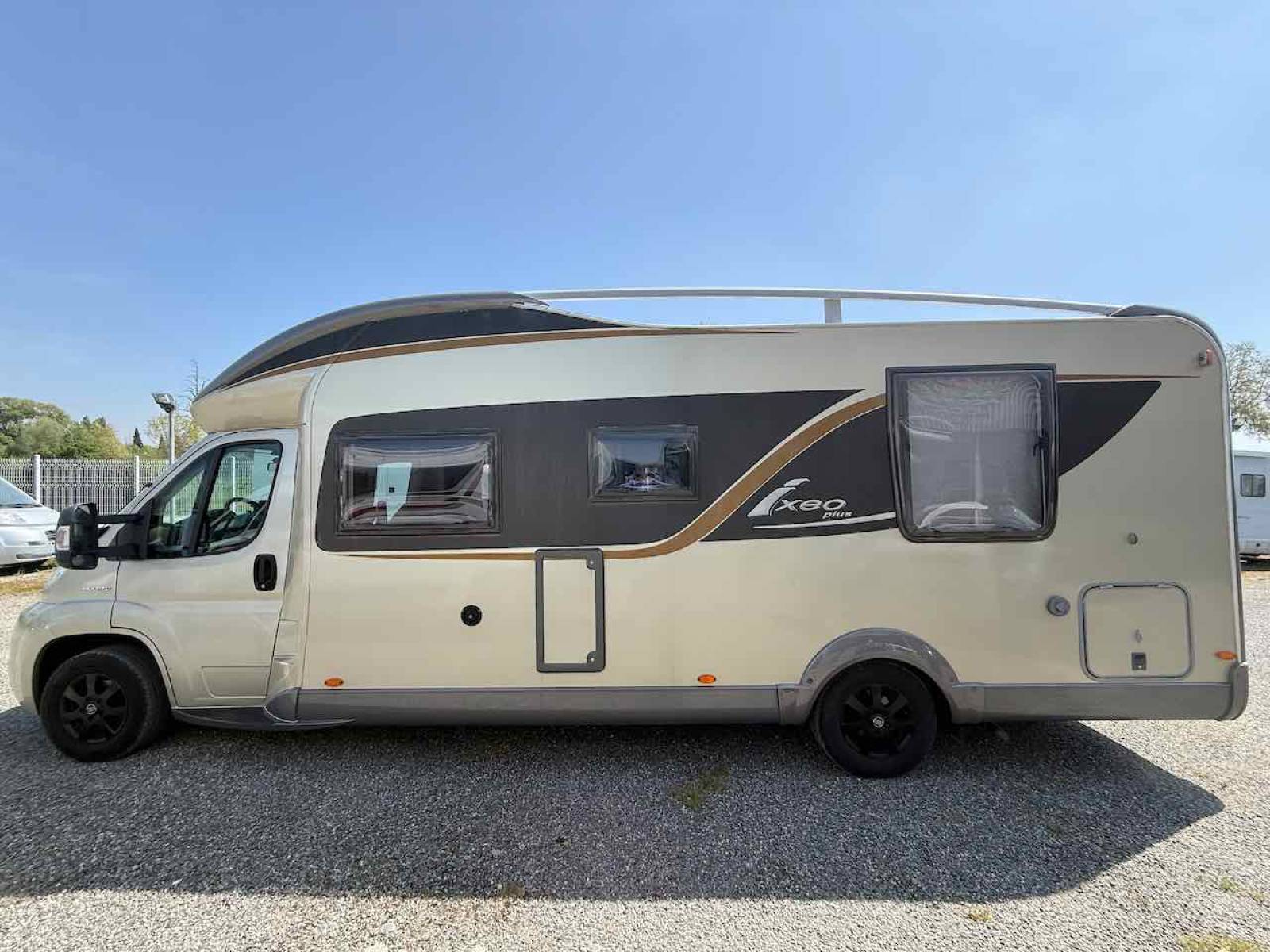 Camping-car profilé occasion, lit de milieu et de pavillon, Bürstner Ixeo IT 724 Plus, à Roques près de Toulouse (31)