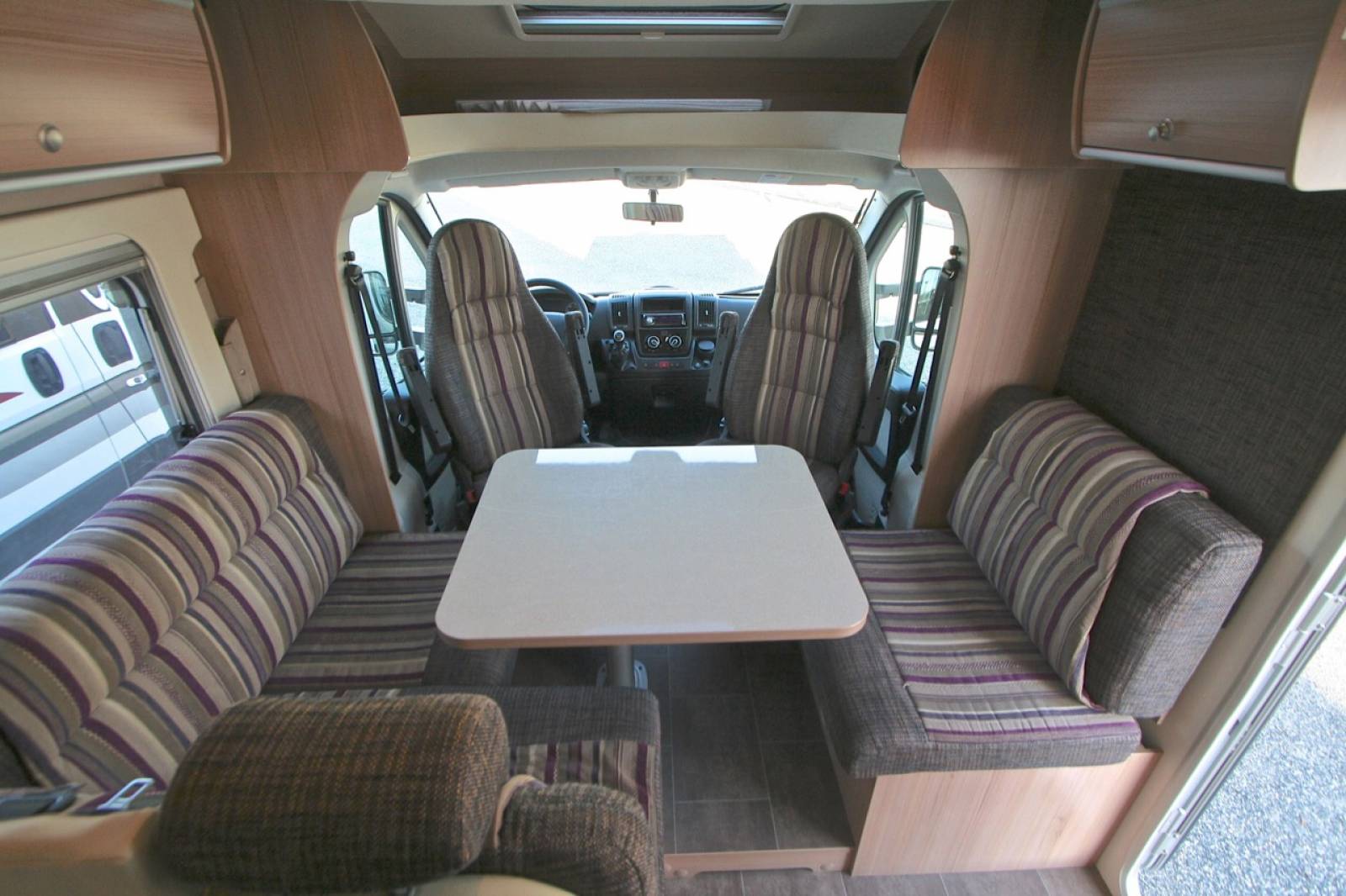 Camping-car profilé Bürstner occasion, Ixeo Time it 734, à Roques, Toulouse (31)