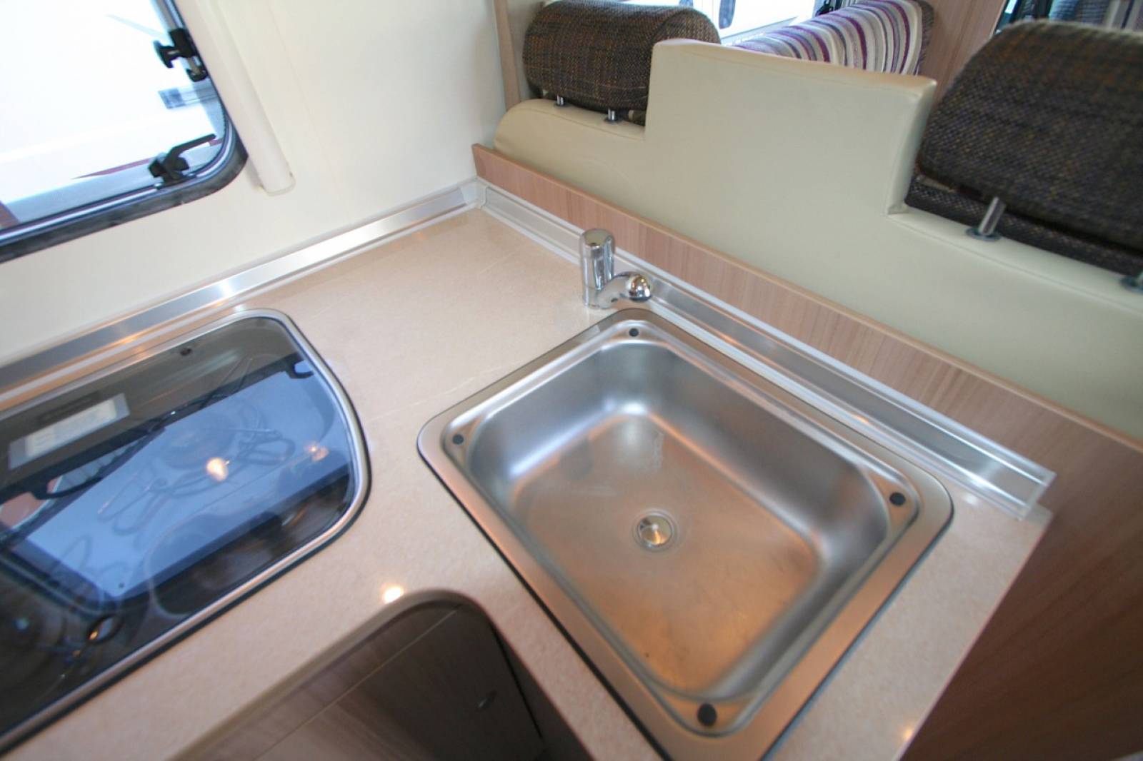 vend Camping-car profilé Bürstner occasion, Ixeo Time it 734, à Roques, Toulouse (31)