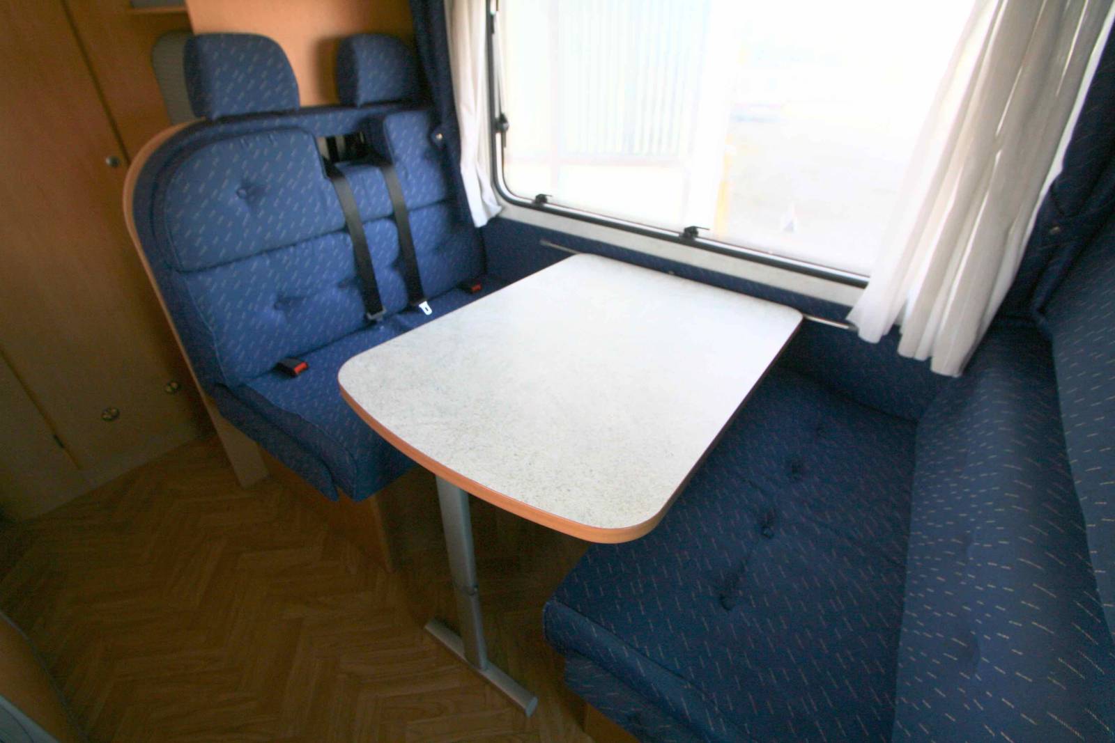 Vend Camping-car capucine occasion, 4 couchages, moins de 6 m, Joint E33, à Roques, proche de Toulouse (31)