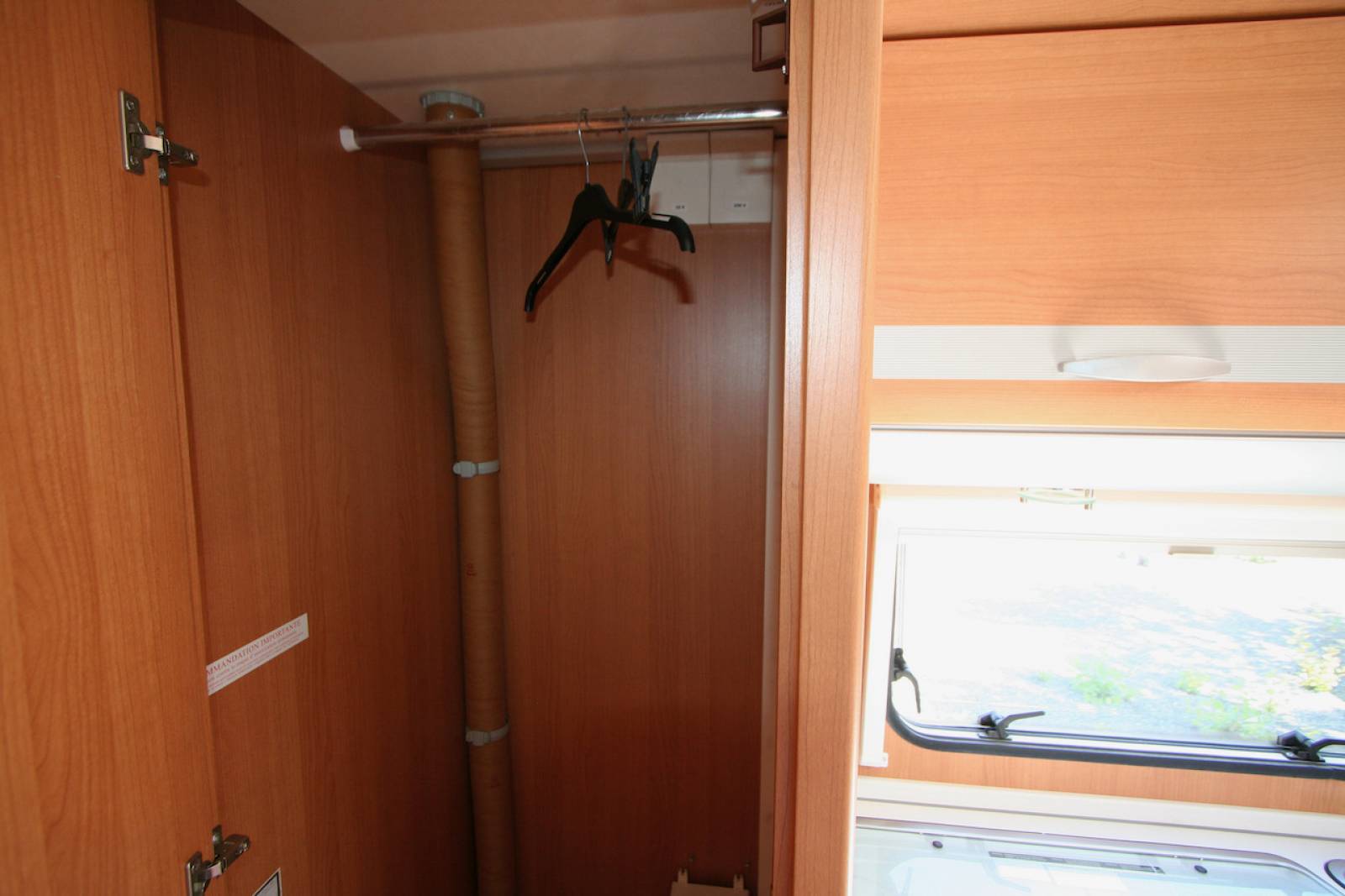 Caravane occasion lits superposés, 5 couchages, Knaus Sport 500 FDK, à Roques proche de Toulouse (31)