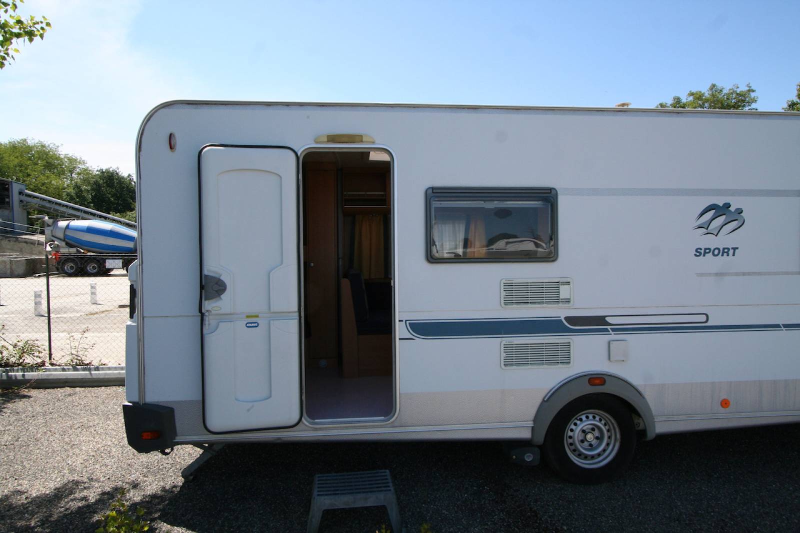 Caravane occasion lits superposés, 5 couchages, Knaus Sport 500 FDK, à Roques proche de Toulouse (31)