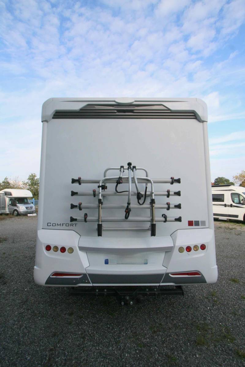 Achat Camping-car profilé d'occasion, lit central, lit de pavillon, LMC Cruiser T692 G Confort, à Roques, proche de Toulouse (31)