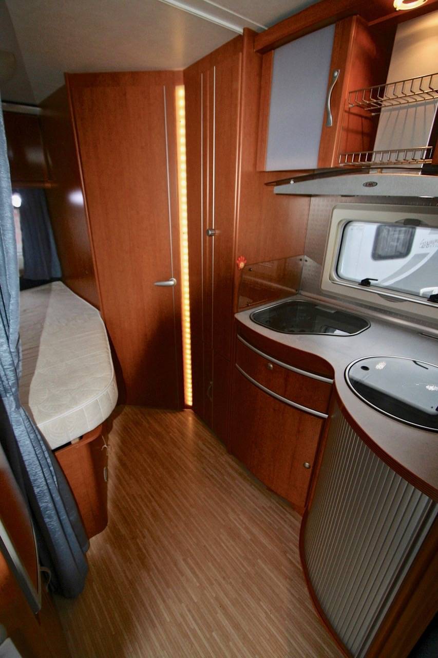 Achat Camping-car intégral occasion, 4 places, LMC i670 Liberty, à Roques près Toulouse (31)