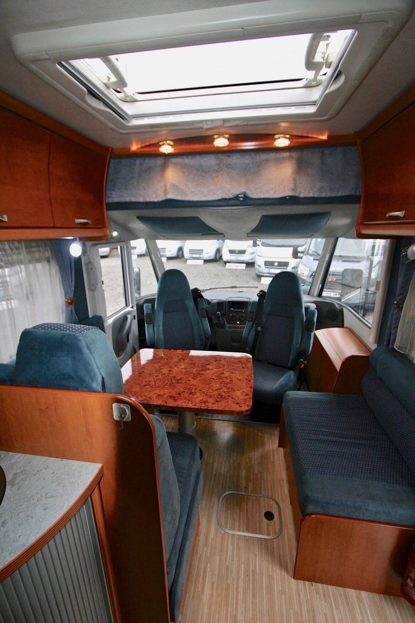 vente Camping-car intégral occasion, 4 places, LMC i670 Liberty, à Roques près Toulouse (31)