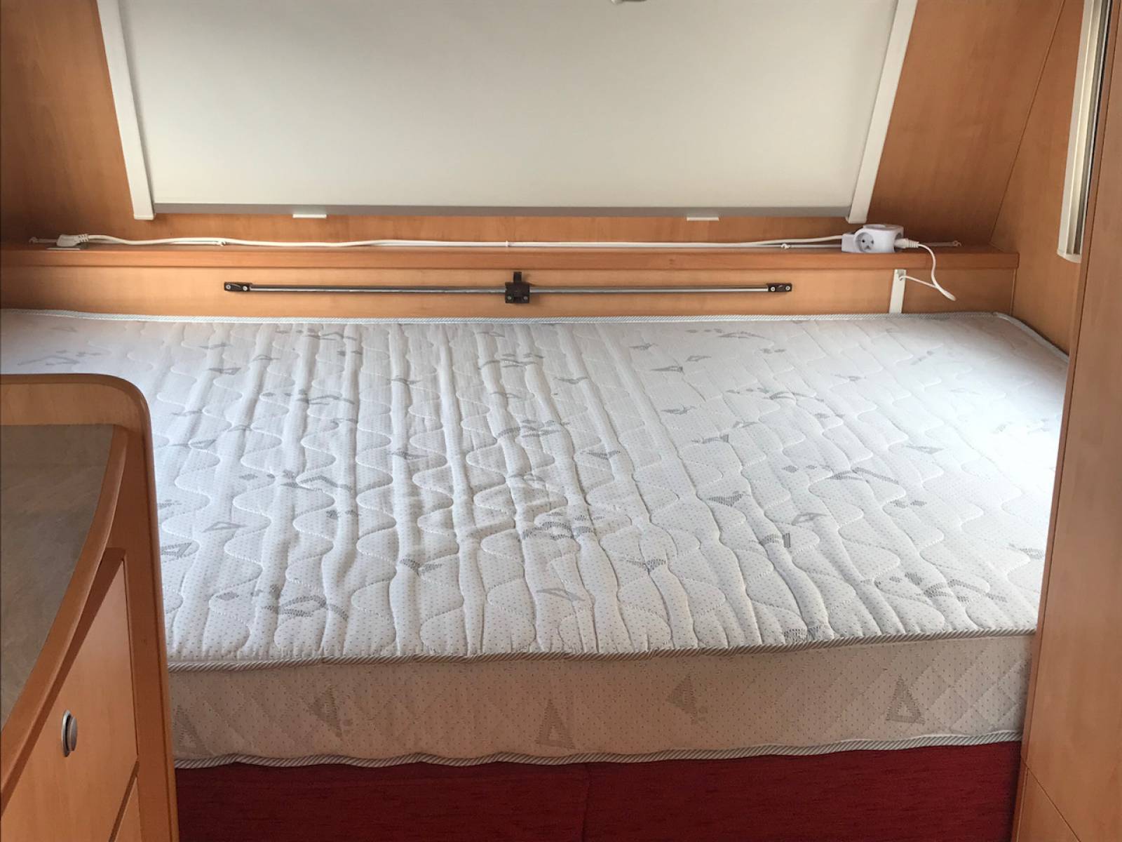 Vend Caravane occasion surbaissée, La Mancelle LM 340 DD, grand lit permanent, à Roques, proche de Toulouse (31)