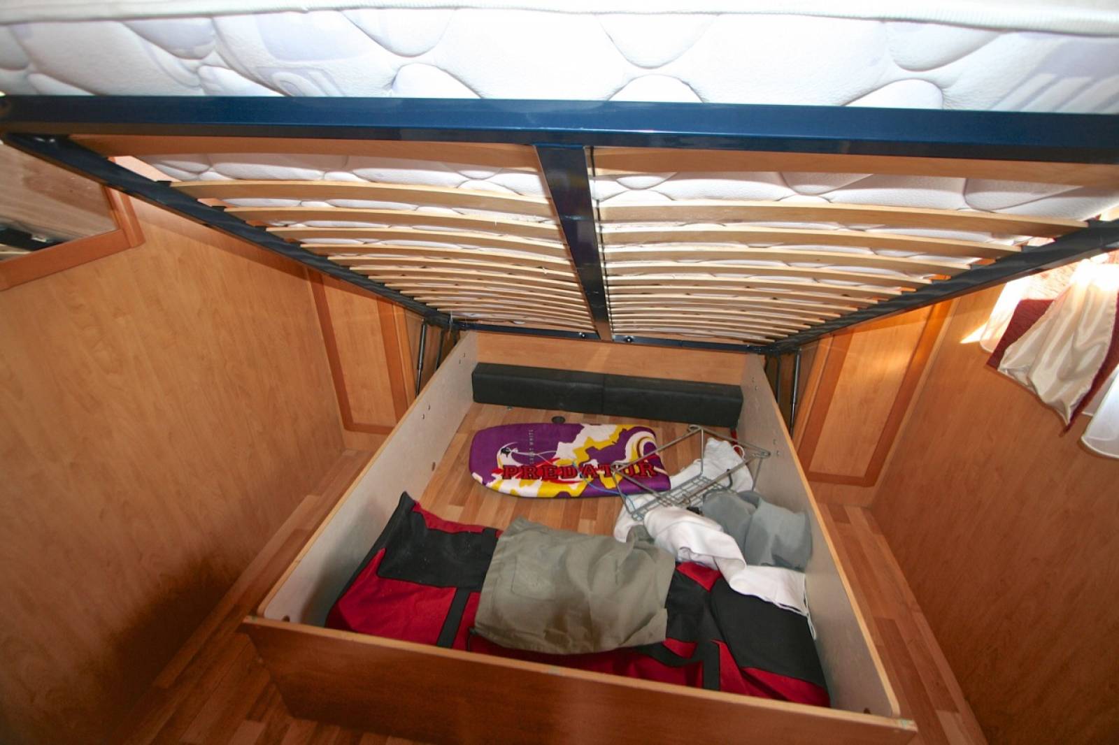 vend Caravane occasion La Mancelle 490, 4 couchages, à Roques près Toulouse (31)