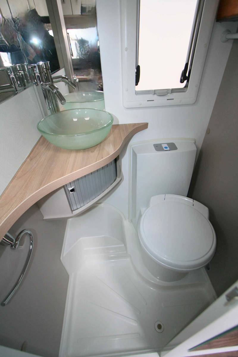 Caravane Occasion, lit central, 4 places, La Mancelle Liberty Plaisance 490, à Roques proche de Toulouse (31)