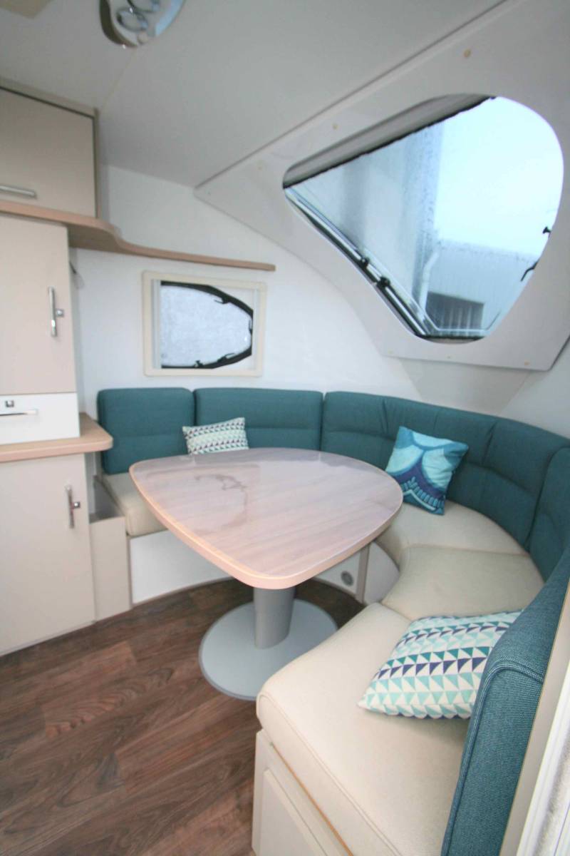 Vend Caravane Occasion, lit central, 4 places, La Mancelle Liberty Plaisance 490, à Roques proche de Toulouse (31)