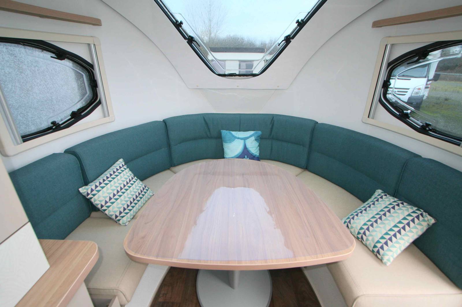 Caravane Occasion, lit central, 4 places, La Mancelle Liberty Plaisance 490, à Roques proche de Toulouse (31)