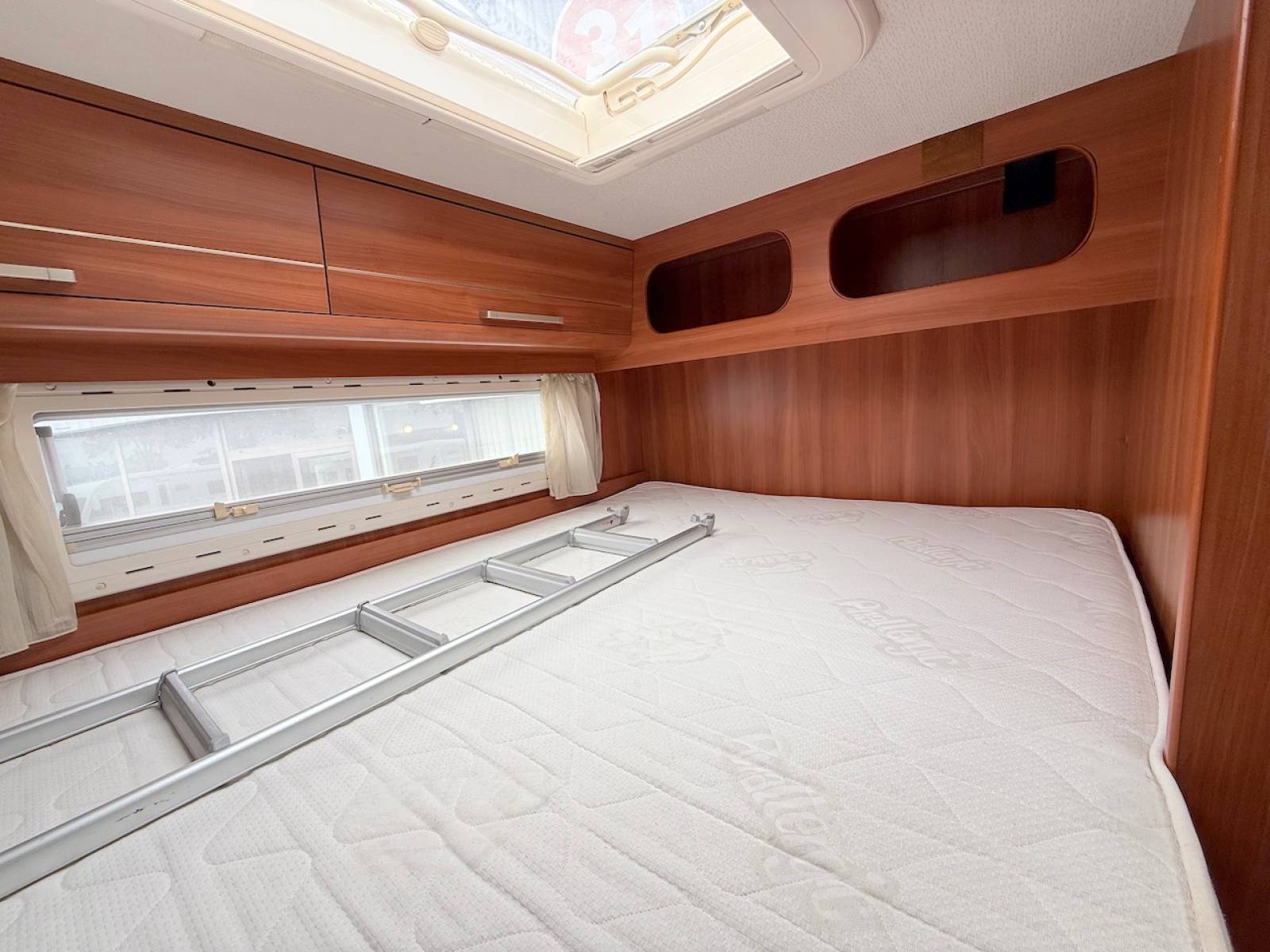 Achat Camping-car profilé occasion, lit transversal, lit de pavillon, 3 couchages, moins de 6 m, Laika X 595 R, à Roques proche de Toulouse (31)