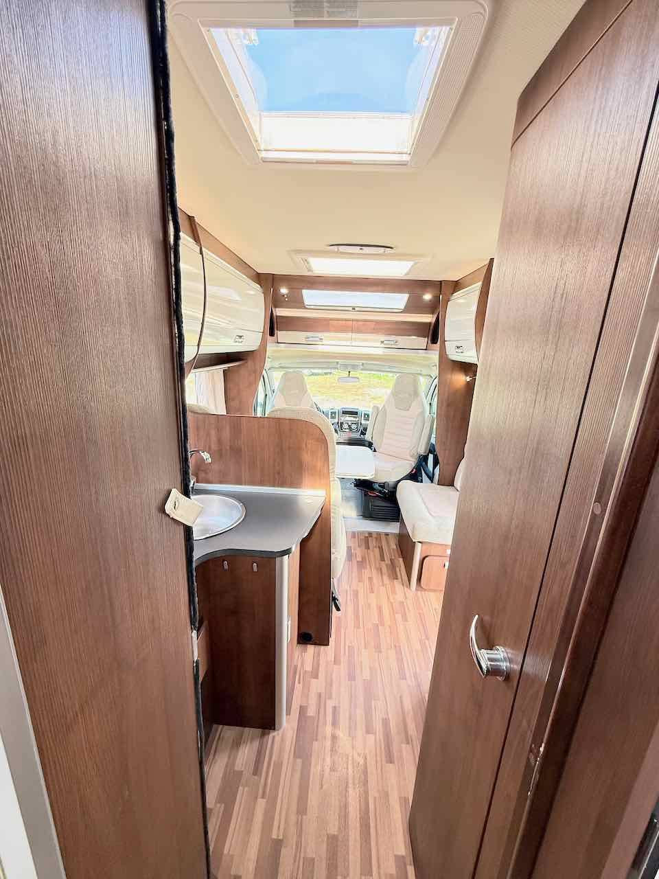 Achat Camping-car profilé occasion, lit central, 3 couchages, Laika Ecovip 412, à Roques proche de Toulouse (31)