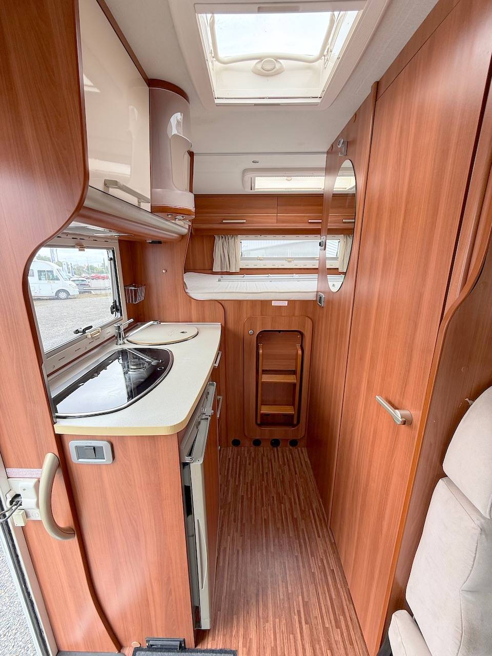 Achat Camping-car profilé occasion, lit transversal, lit de pavillon, 3 couchages, moins de 6 m, Laika X 595 R, à Roques proche de Toulouse (31)