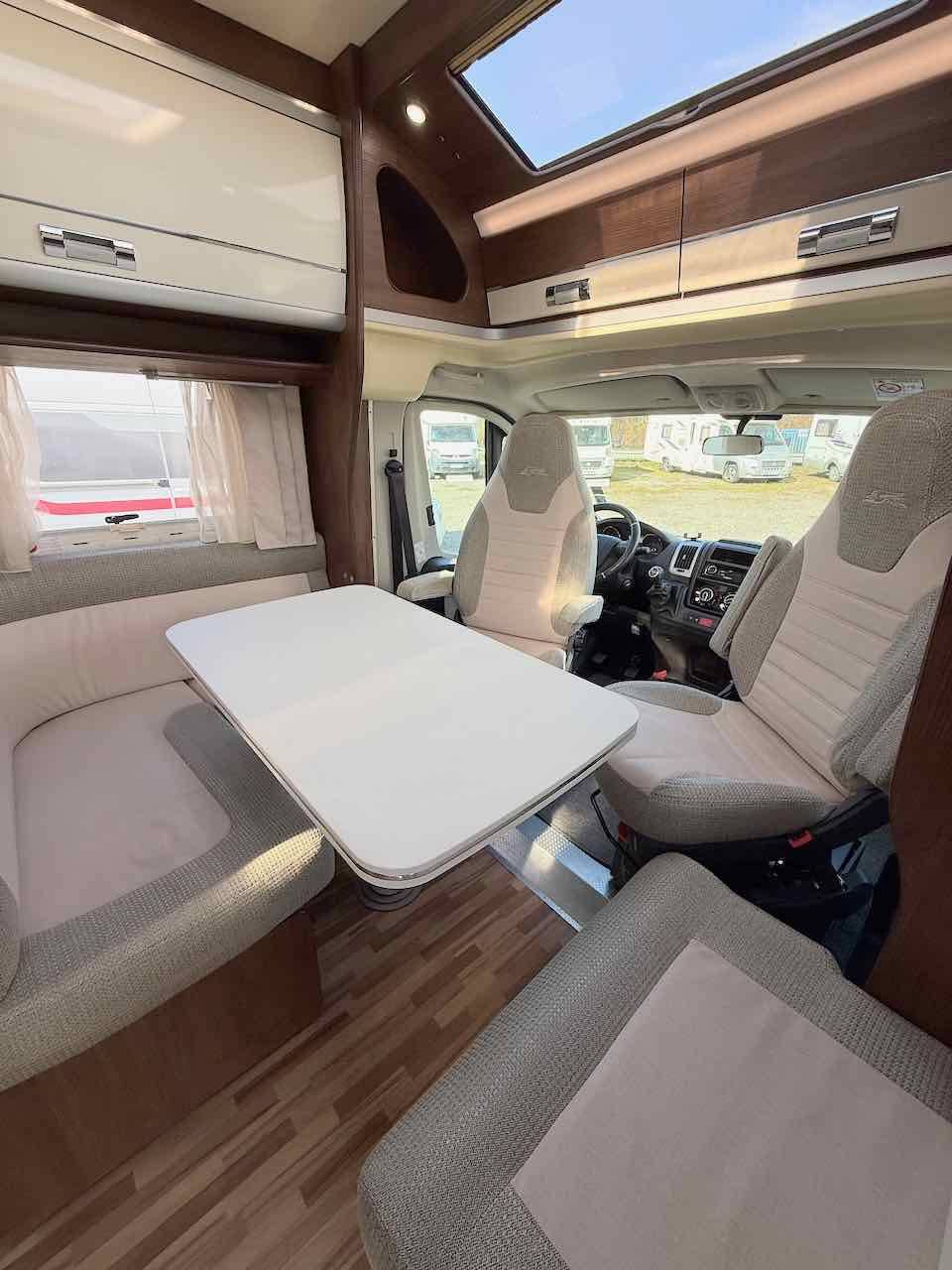 Achat Camping-car profilé occasion, lit central, 3 couchages, Laika Ecovip 412, à Roques proche de Toulouse (31)