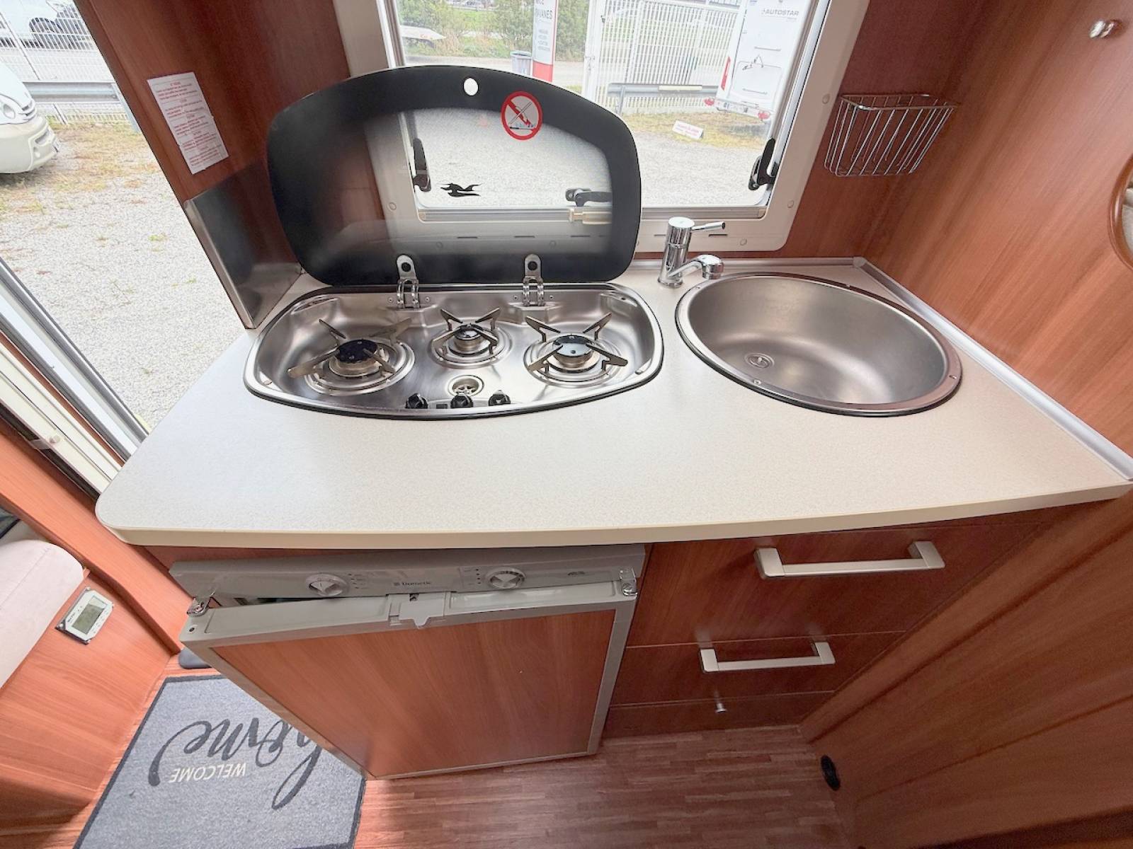 Camping-car profilé occasion, lit transversal, lit de pavillon, 3 couchages, moins de 6 m, Laika X 595 R, à Roques proche de Toulouse (31)