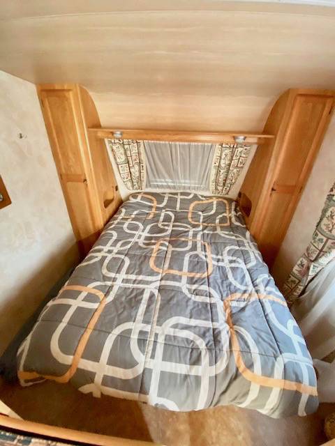 Caravane occasion lit central La Mancelle 490 CB à Roques proche de Toulouse (31)