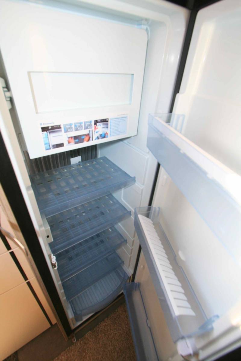 Vend Fourgon occasion, moins de 6 m, 4 places, 3 couchages, Font Vendôme Leader Camp,  à Roques proche de Toulouse (31)