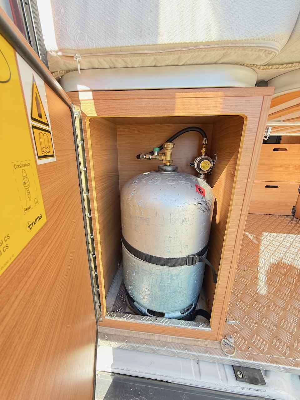 Vend Fourgon aménagé occasion, 4 places, 3 couchages, moins de 6 m, Campérêve Magellan 540, à Roques proche Toulouse (31)