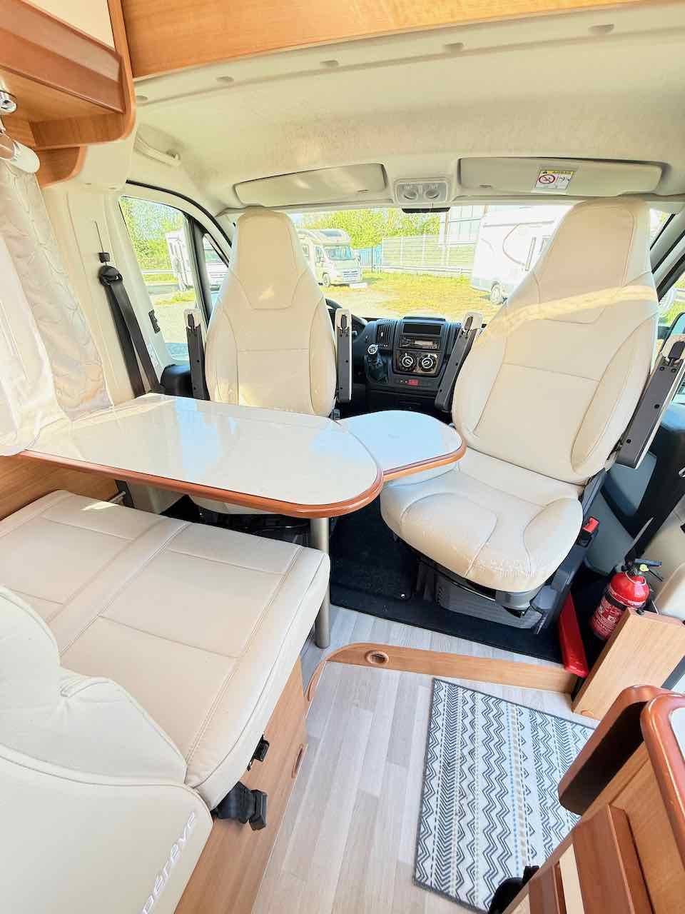 Fourgon aménagé occasion, 4 places, 3 couchages, moins de 6 m, Campérêve Magellan 540, à Roques proche Toulouse (31)