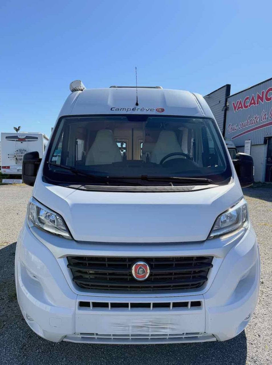 Fourgon aménagé occasion, 4 places, 3 couchages, moins de 6 m, Campérêve Magellan 540, à Roques proche Toulouse (31)