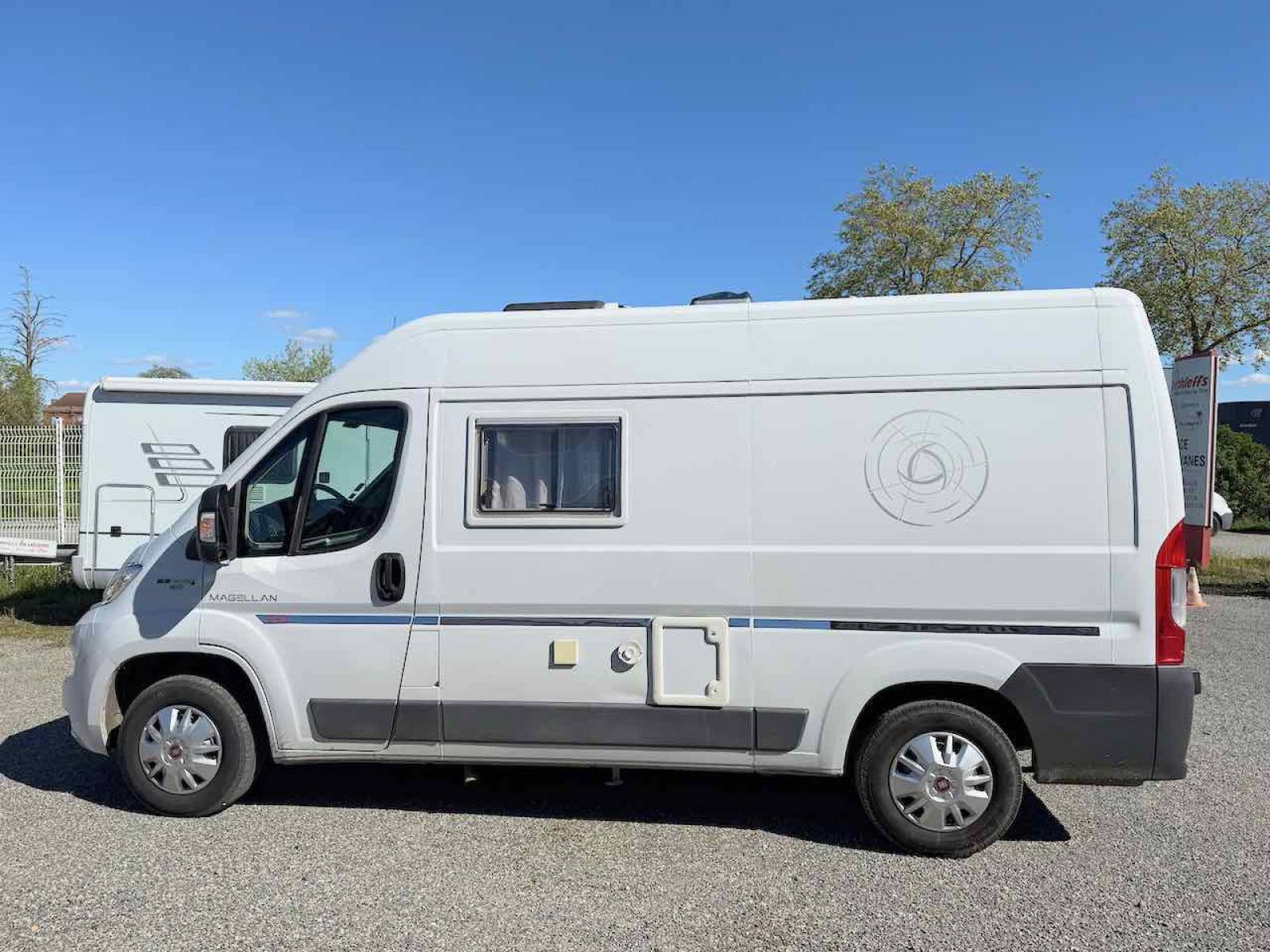 Achat Fourgon aménagé occasion, 4 places, 3 couchages, moins de 6 m, Campérêve Magellan 540, à Roques proche Toulouse (31)