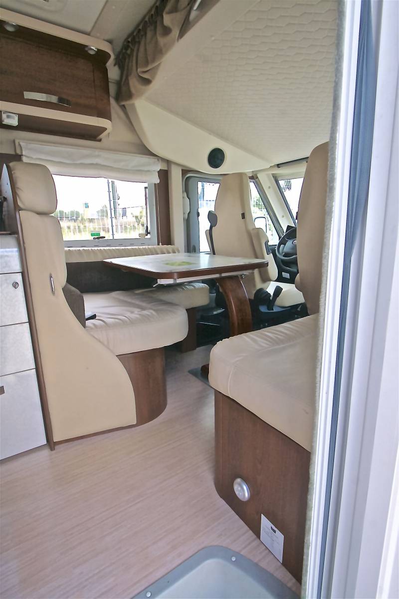 Achat Camping-car intégral occasion 4 places Mc Louis Nevis 876 G à Roques, près Toulouse (31)