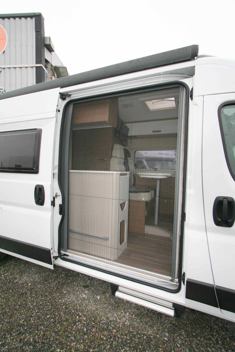 Achat Fourgon occasion, moins de 6 m, peu de kilomètres, Mc Louis Memphys 3 S-Line privilège limited édition, à Roques proche de Toulouse (31)