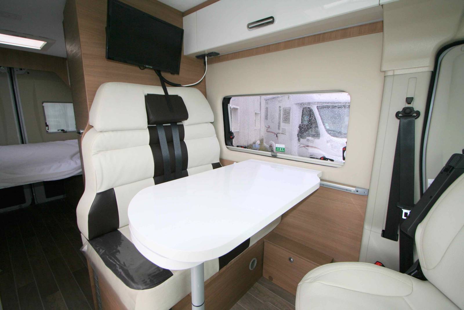 Achat Fourgon occasion, moins de 6 m, peu de kilomètres, Mc Louis Memphys 3 S-Line privilège limited édition, à Roques proche de Toulouse (31)