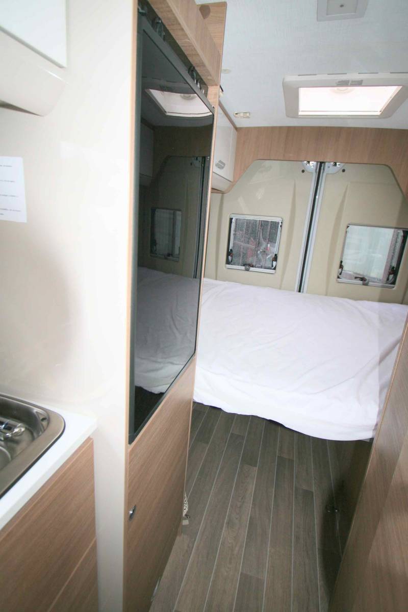 Achat Fourgon occasion, moins de 6 m, peu de kilomètres, Mc Louis Memphys 3 S-Line privilège limited édition, à Roques proche de Toulouse (31)