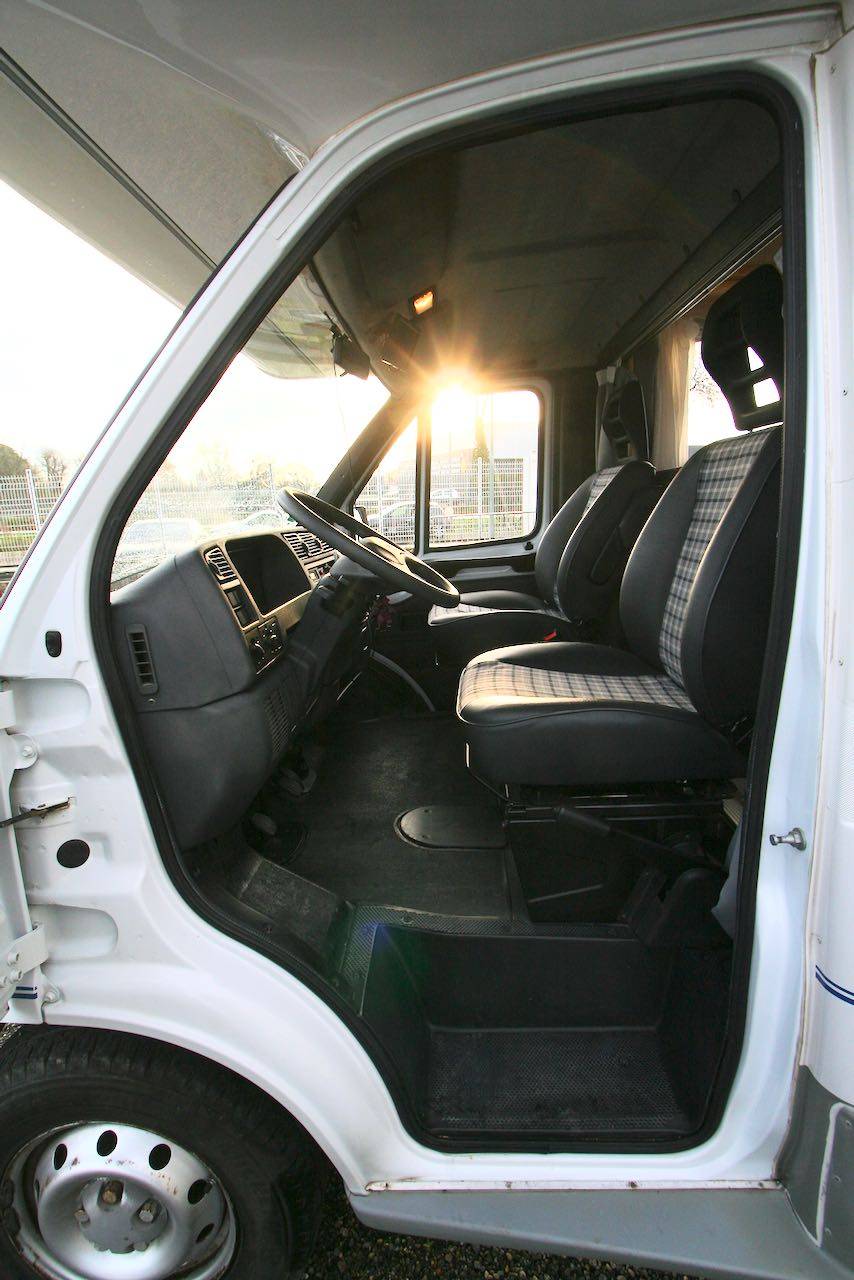 Achat Camping-car capucine occasion, 6 places, moins de 6 m, Mobilvetta design Driver 57, à Roques proche Toulouse (31)