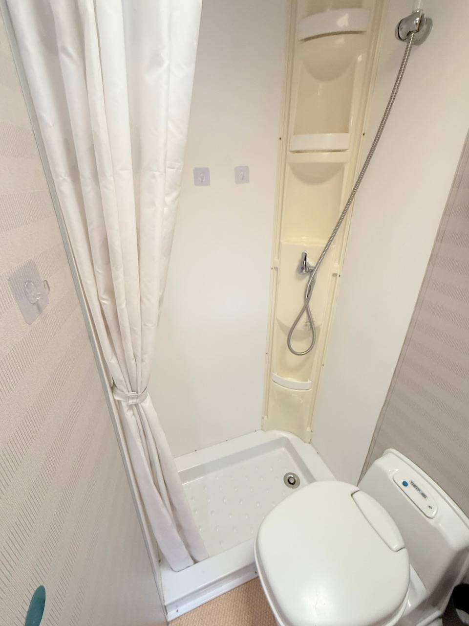 Achat Camping-car Profilé occasion, 4 places, 4 couchages, moins de 7 m,  Lit à la française, Mooveo P 660 , à Roques proche de Toulouse (31)