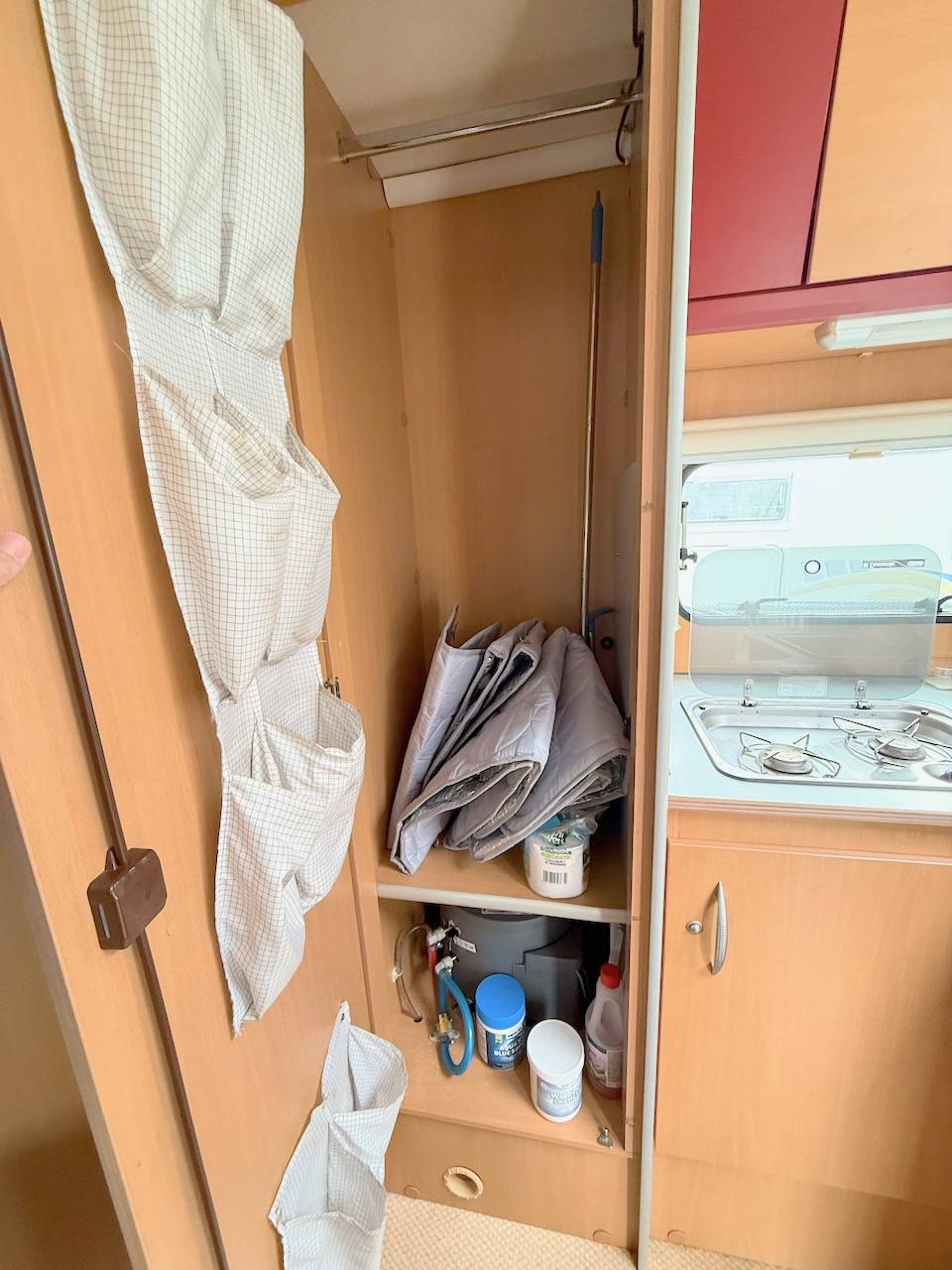 Vend Camping-car Profilé occasion, 4 places, 4 couchages, moins de 7 m,  Lit à la française, Mooveo P 660 , à Roques proche de Toulouse (31)