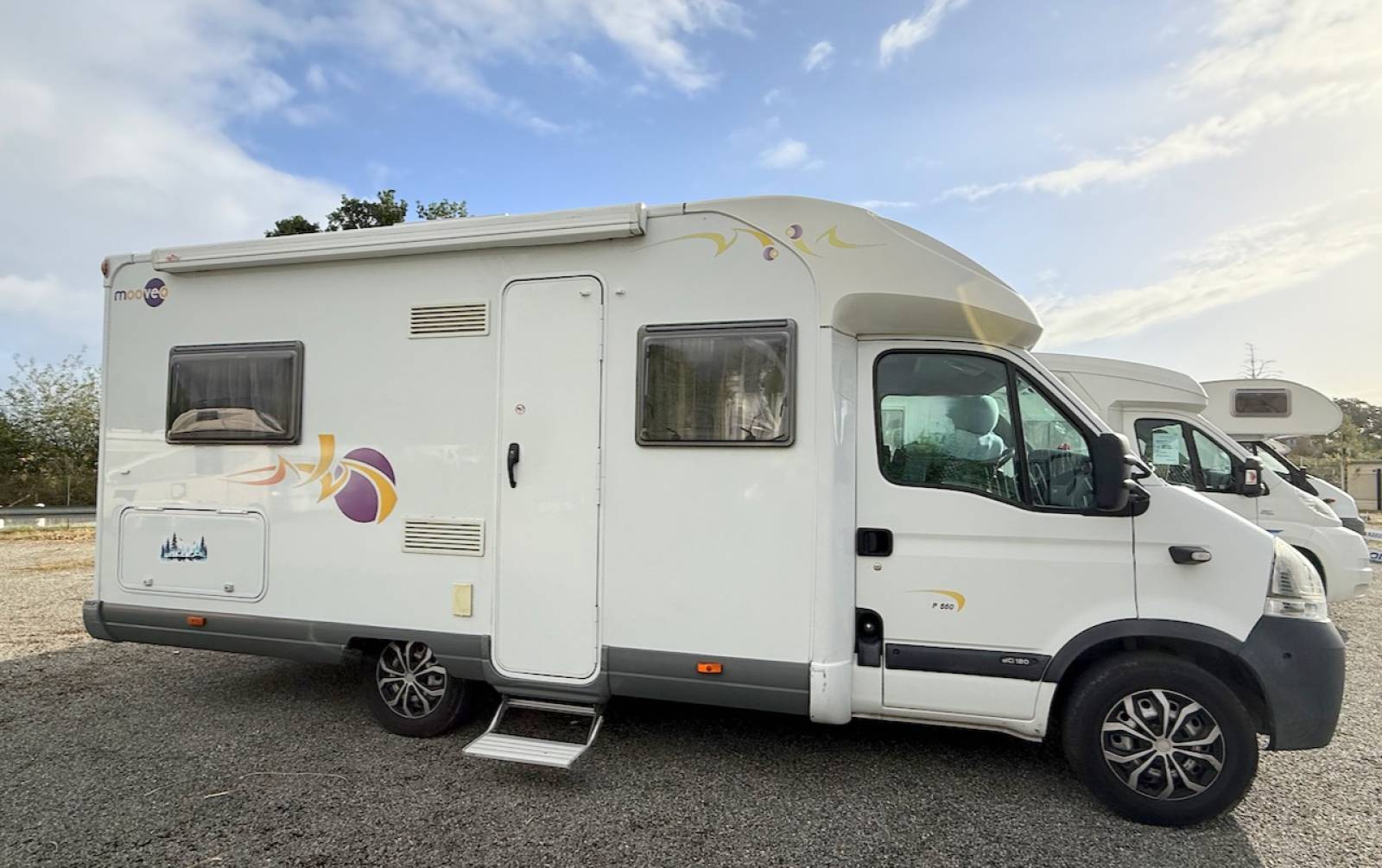 Vacances Loisirs est spécialisé dans la vente, l’achat et le dépôt vente de camping-cars d’occasion à Albi 81 dans le Tarn