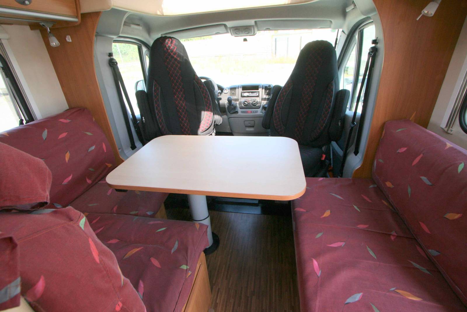 Vend Camping-car profilé d'occasion, lit à la française, 4 couchages, Bürstner Nexxo T640, à Roques proche de Toulouse (31)