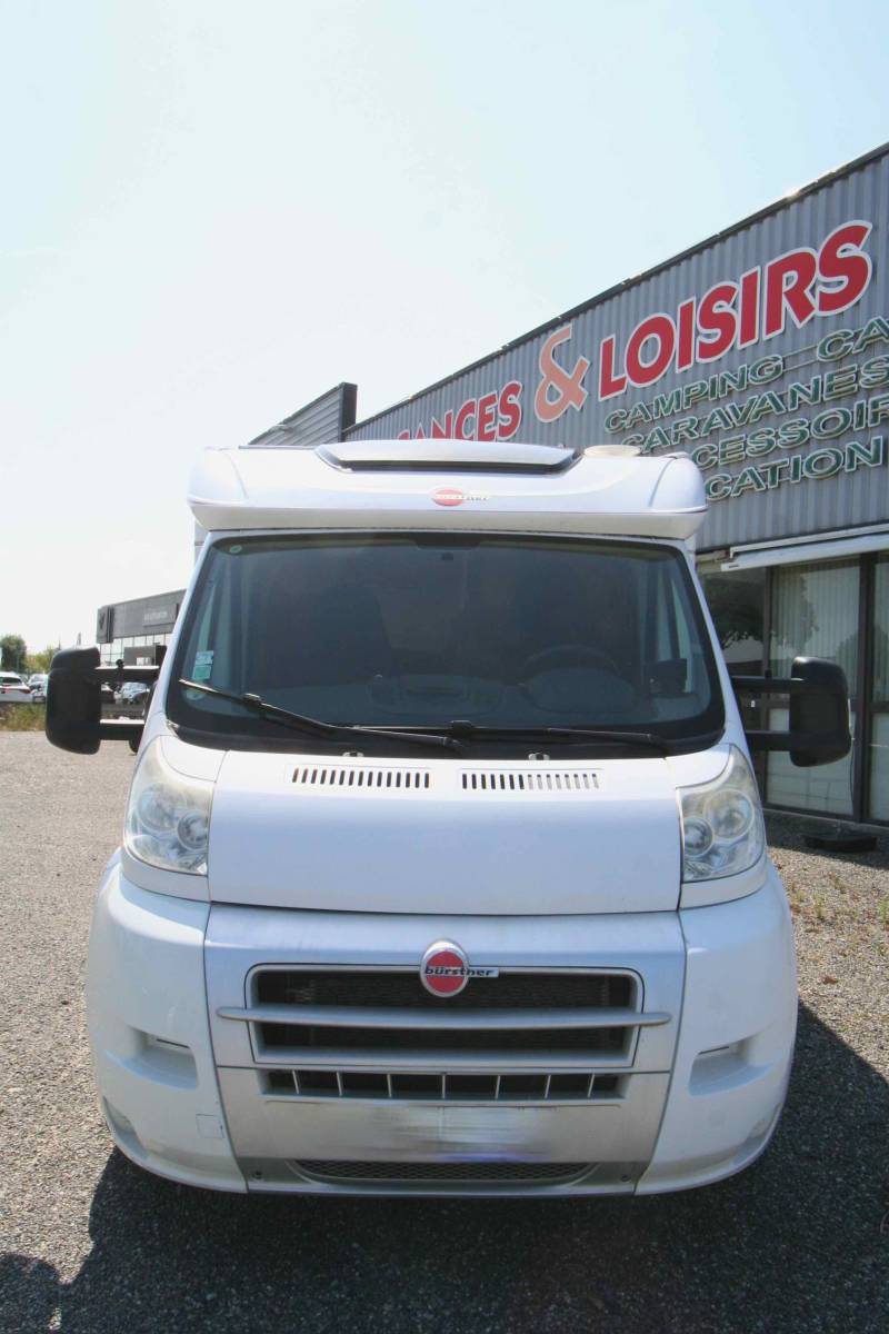 Camping-car profilé d'occasion, lit à la française, 4 couchages, Bürstner Nexxo T640, à Roques proche de Toulouse (31)
