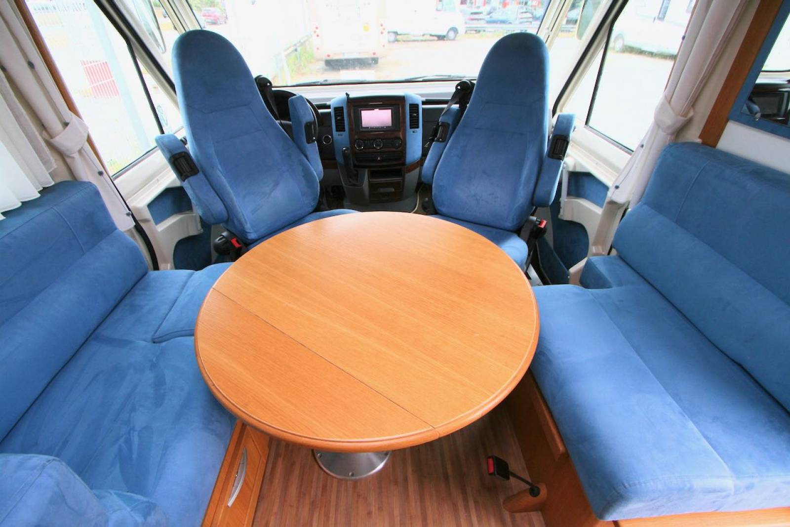 Achat Camping-car intégral occasion, Mercedes, boîte auto, poids lourd, lits jumeaux, NOTIN Oural,  à Roques, près de Toulouse (31)